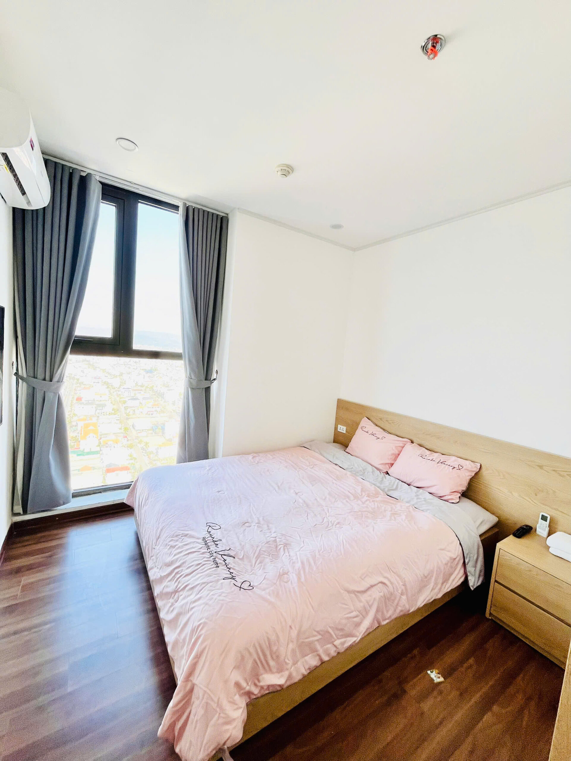 Tầng 32 căn 3212 chính biển Tầng 32 căn 3212 chính biển